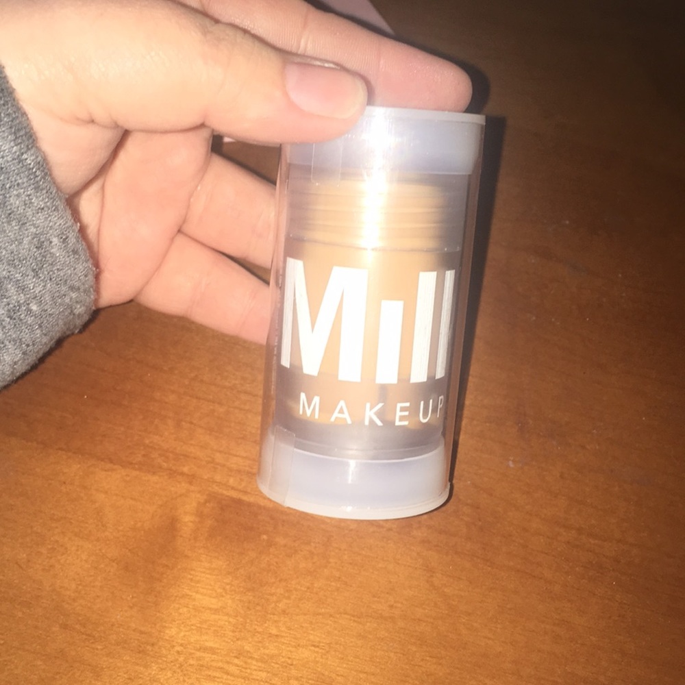 Never used Milk blur stick primer!